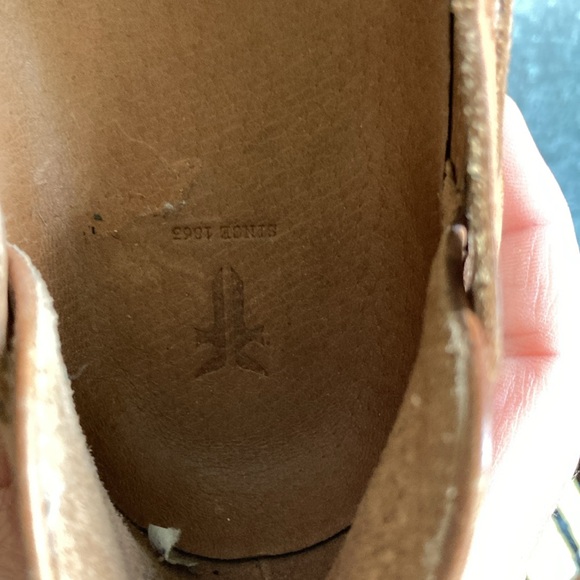 Frye
Ivy Leather Chevron Sneakers size 7.5 - Picture 5 of 7